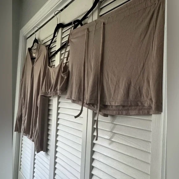 3 piece Loungewear Set - Picture 3 of 4